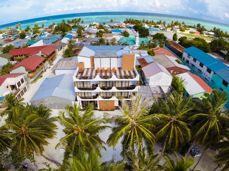 Crystal Sands Beach Hotel At остров Маафуши Екстериор снимка